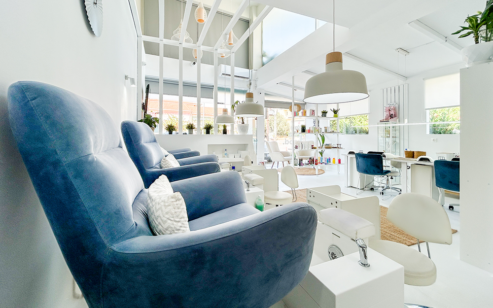 Base & Top | Nails. Beauty. Skincare.