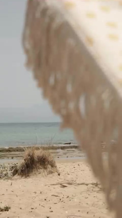 Φόρτωση βίντεο: Αντηλιακή Κρέμα SPF50 Προσώπου &amp; Σώματος – 150ml (κατάλληλη από 12 μηνών)